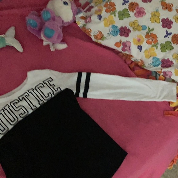 A black and white justice kids shirt - Picture 2 of 6